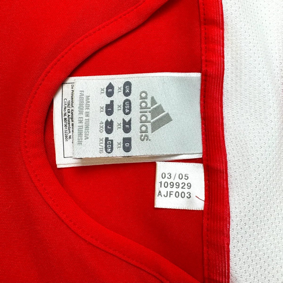 2005/06 Benfica Domicile (XL) - Iconic Football Shop
