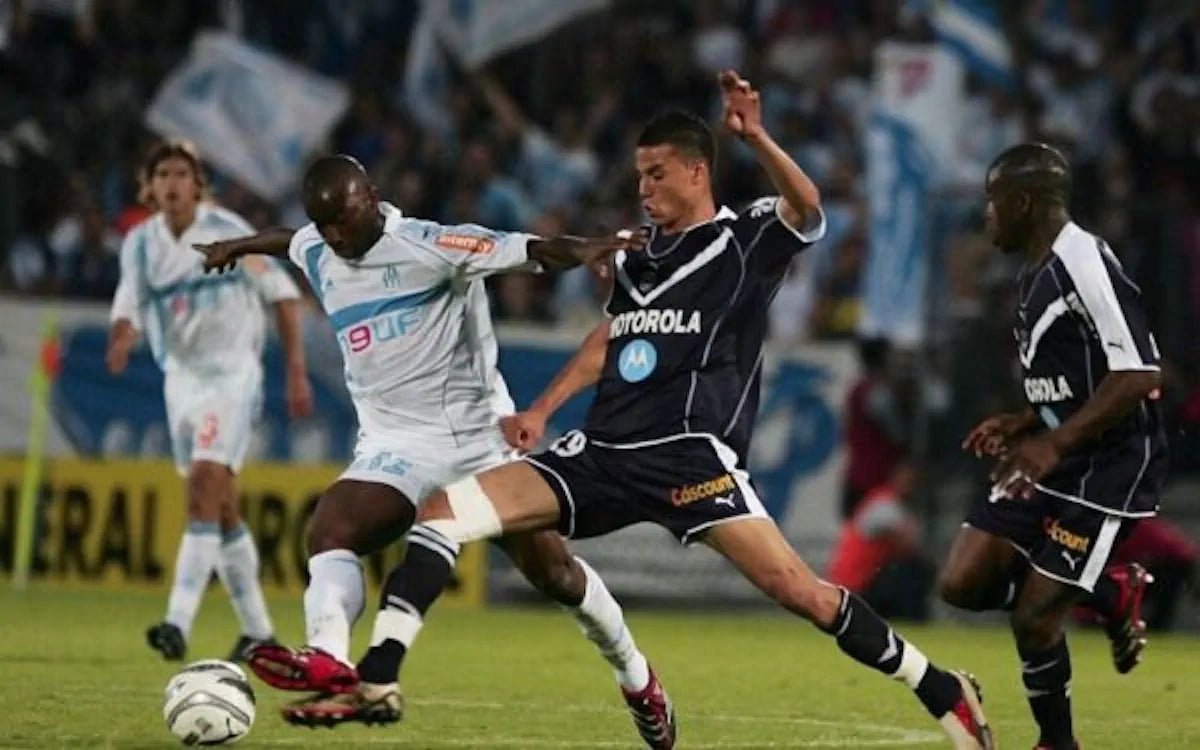 2005/06 Bordeaux Domicile (S) - Iconic Football Shop