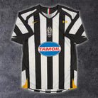 2005/06 Juventus Domicile *CENTENAIRE* (M) - Iconic Football Shop