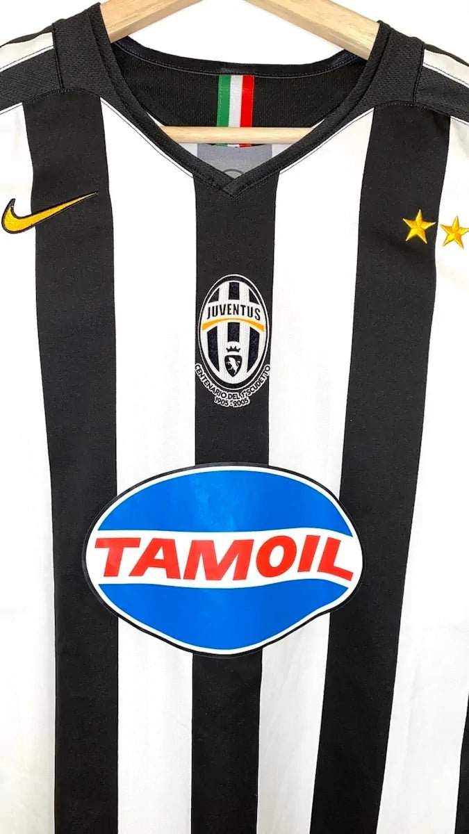 2005/06 Juventus Domicile (L) - Iconic Football Shop
