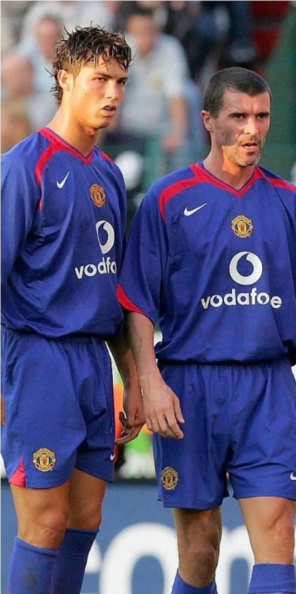 2005/06 Manchester United Extérieur - Ronaldo 7 (L) - Iconic Football Shop