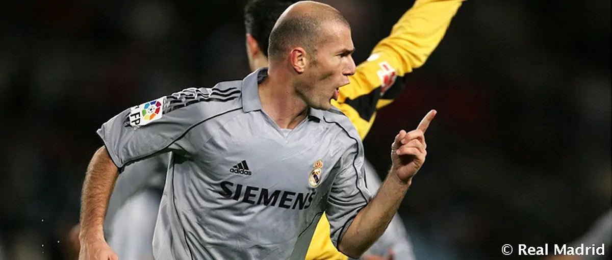 2005/06 Real Madrid Third (M) - Iconic Football Shop
