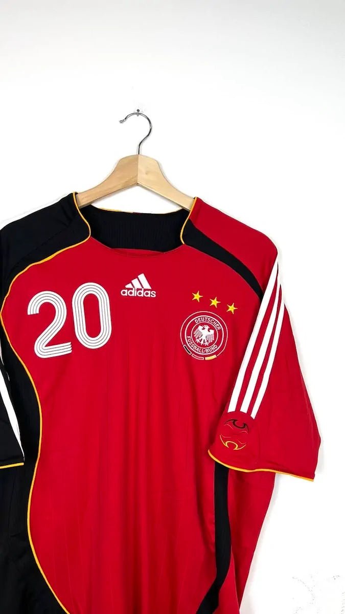 2005/07 Allemagne Extérieur - Podolski 20 (L) - Iconic Football Shop
