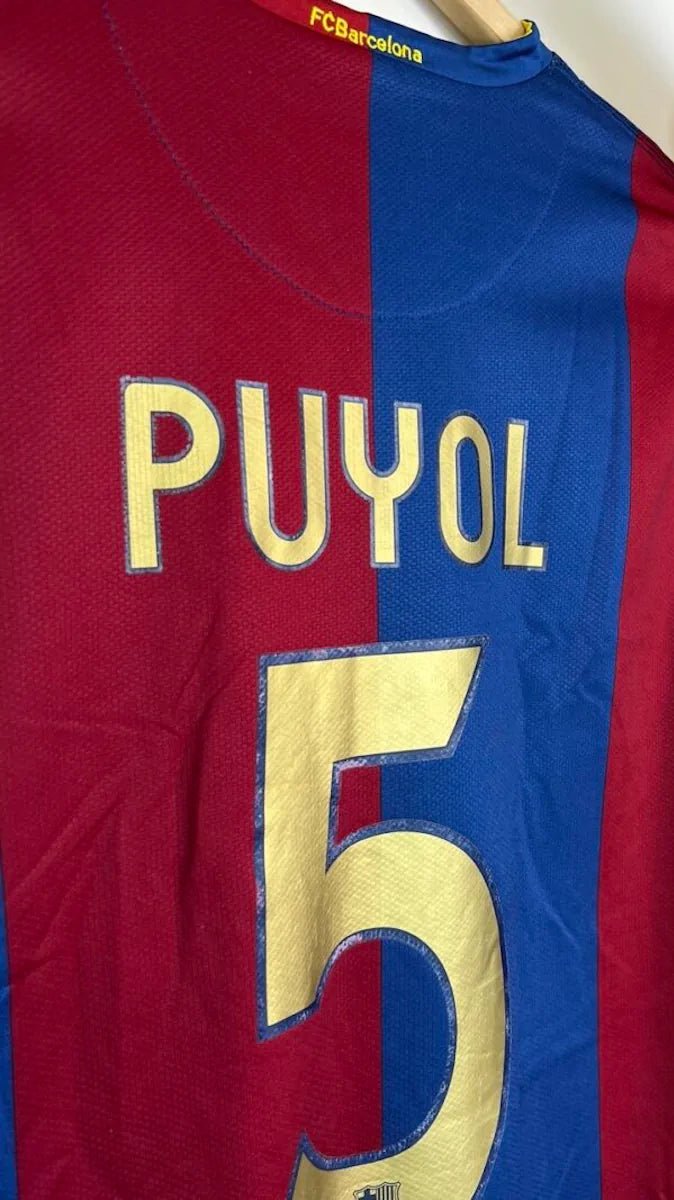 2006/07 Barcelone Domicile - Puyol 5 (XL) - Iconic Football Shop