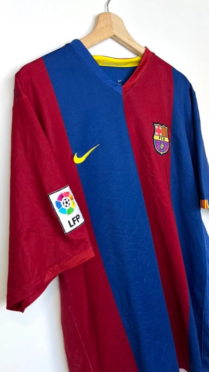 2006/07 Barcelone Domicile (XL) - Iconic Football Shop