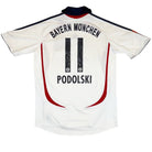 2006/07 Bayern Munich Extérieur - Podolski 11 (M) - Iconic Football Shop