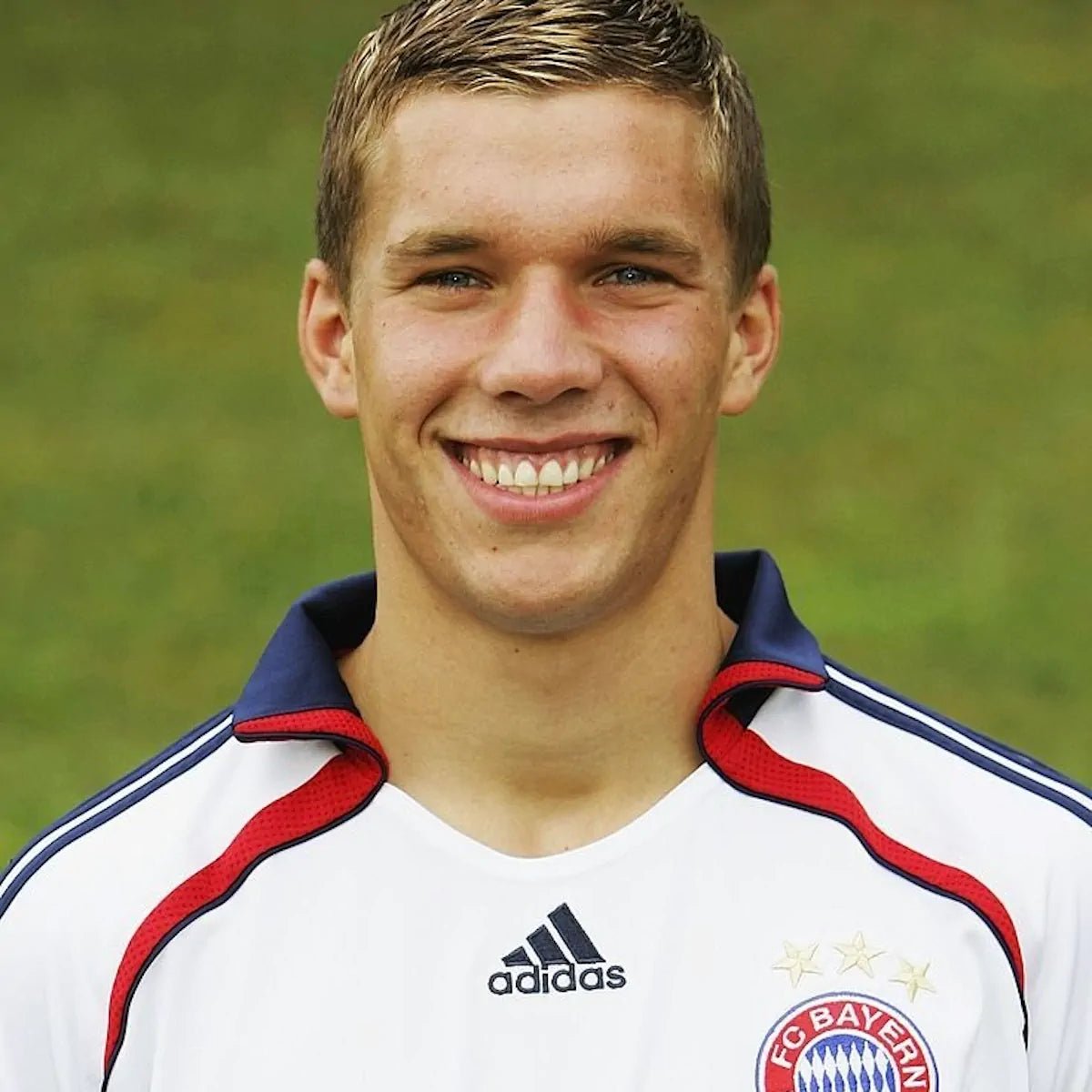 2006/07 Bayern Munich Extérieur - Podolski 11 (M) - Iconic Football Shop