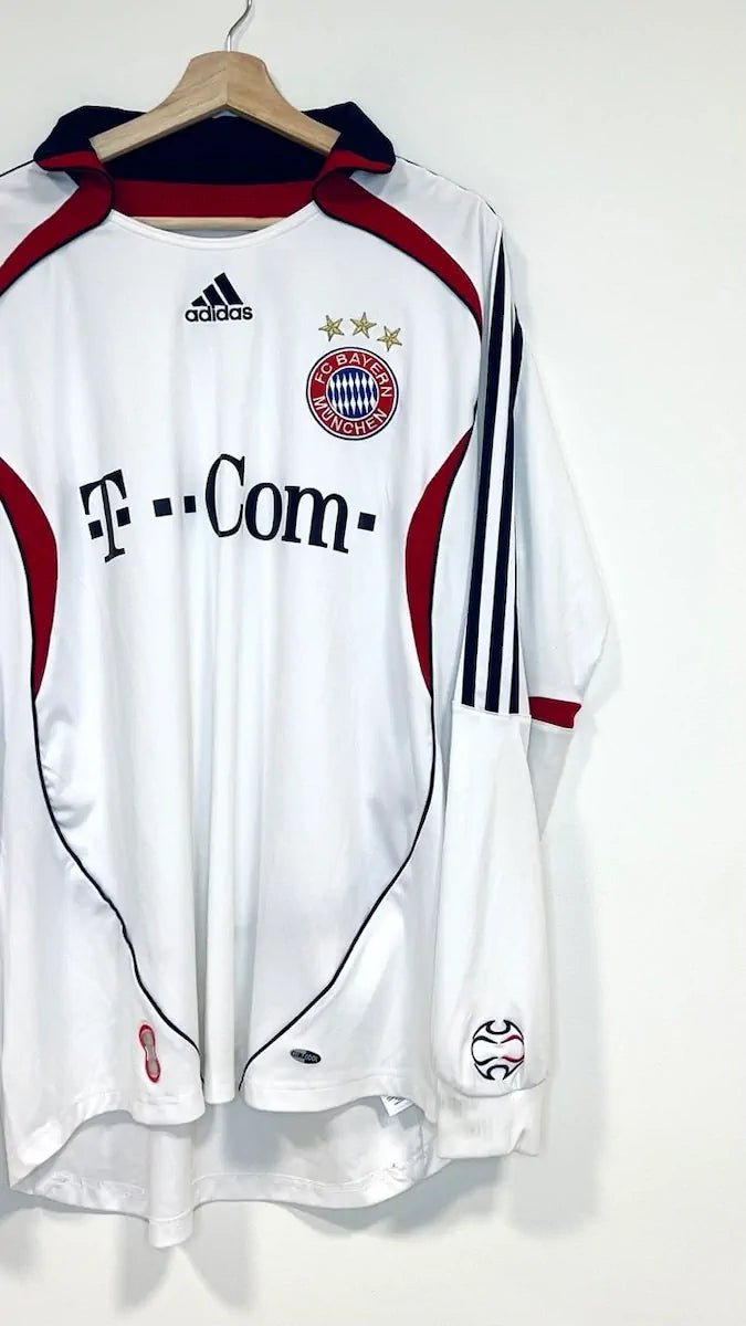 2006/07 Bayern Munich Extérieur (XL) - Iconic Football Shop