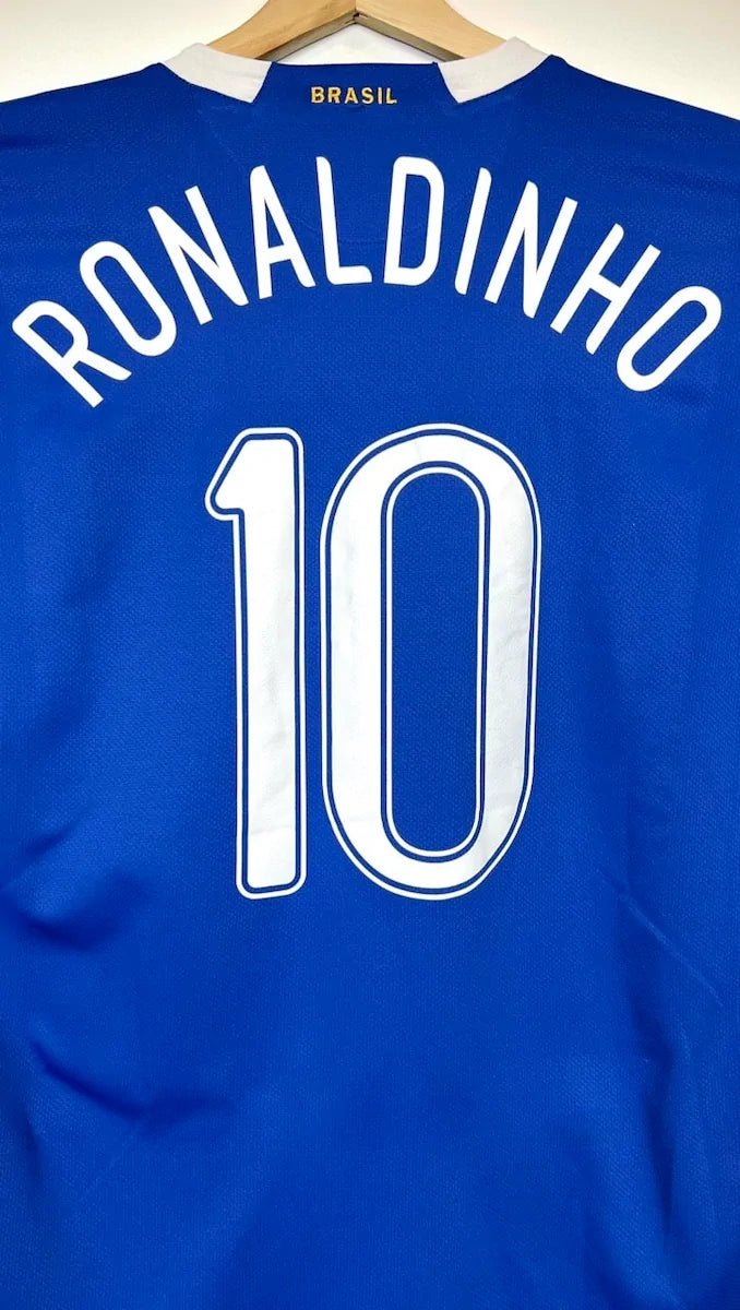 2006/07 Brésil Extérieur - Ronaldinho 10 (L) - Iconic Football Shop