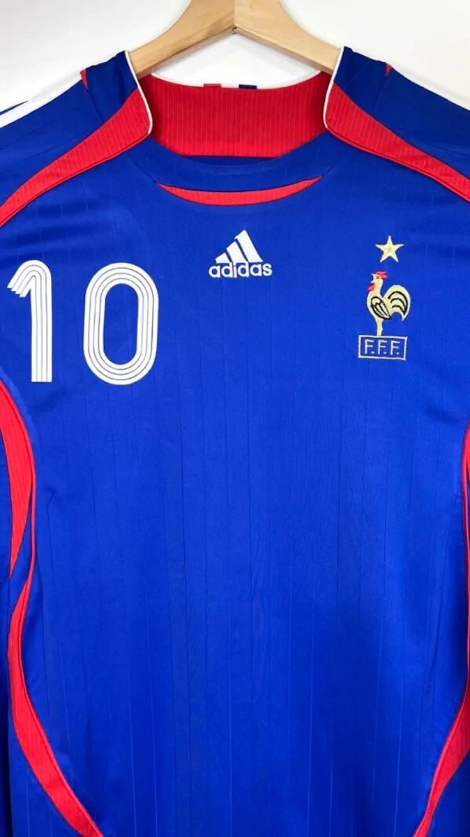 2006/07 France Domicile - Zidane 10 (XL) - Iconic Football Shop
