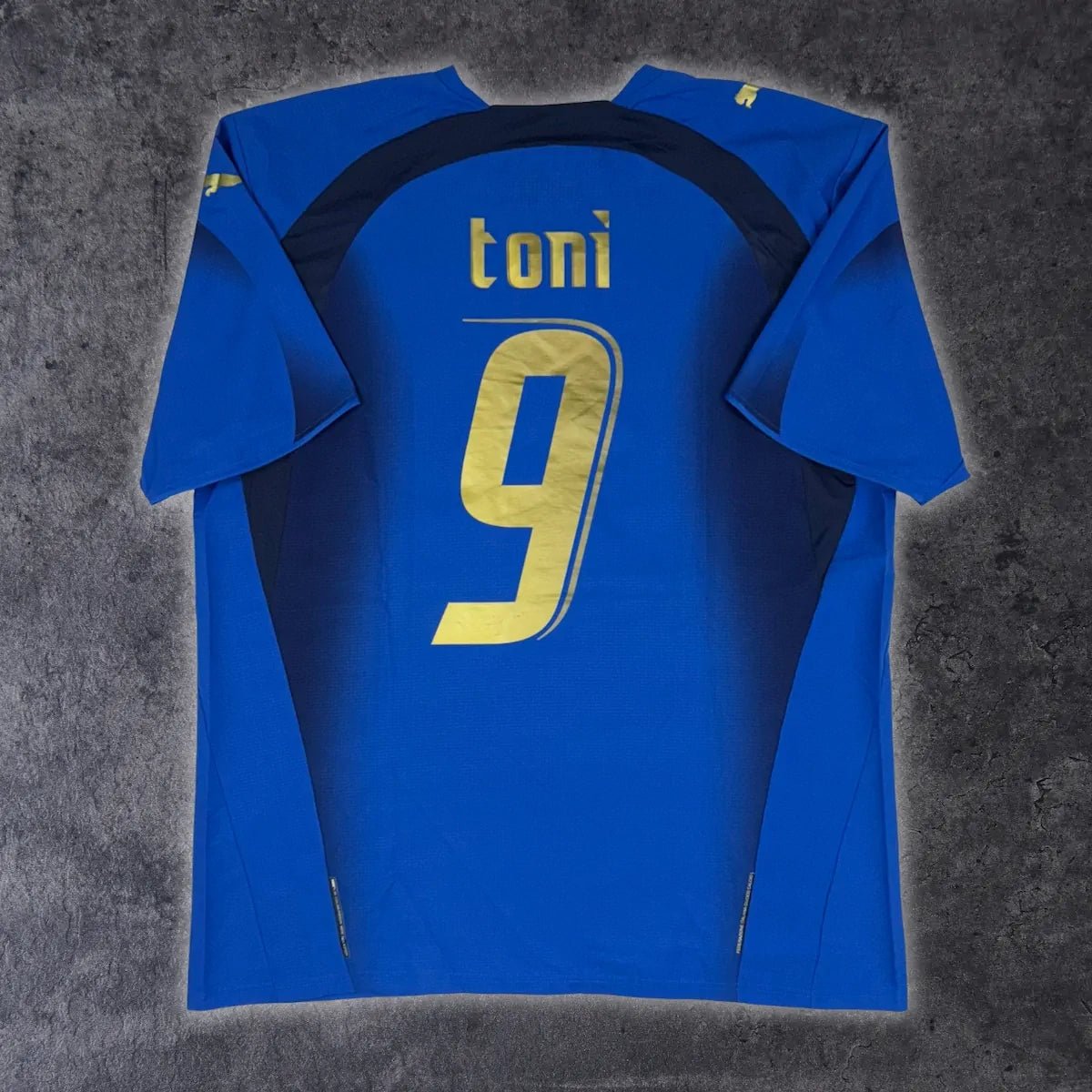 2006/07 Italie Domicile - Toni 9 (L) - Iconic Football Shop