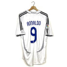 2006/07 Real Madrid Domicile - Ronaldo 9 (L) - Iconic Football Shop