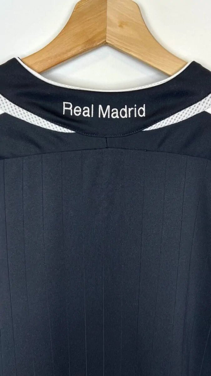2006/07 Real Madrid Extérieur (L) - Iconic Football Shop