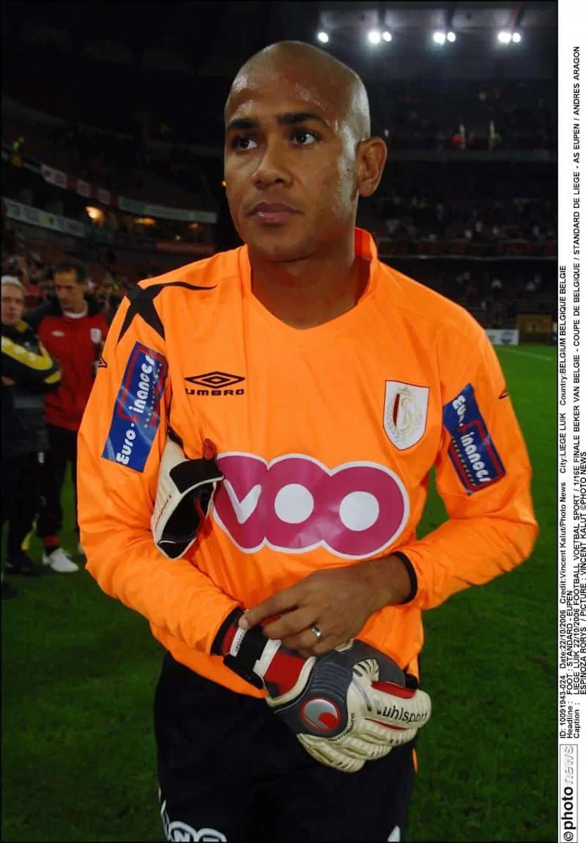 2006/07 Standard de Liège Goal Keeper (S) - Iconic Football Shop