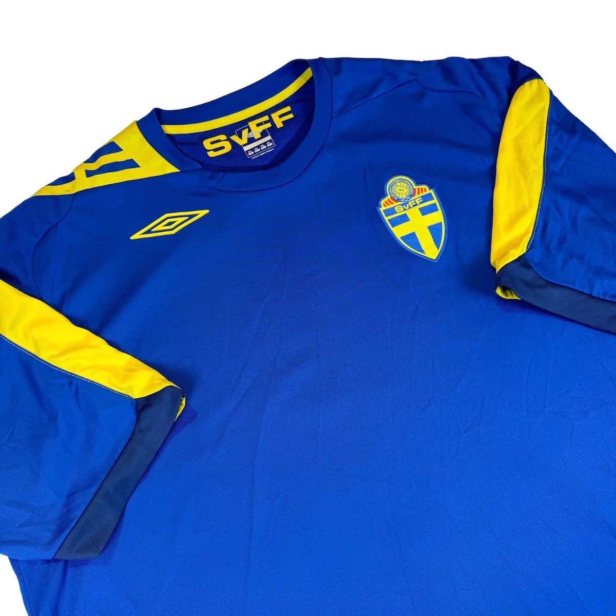 2006/07 Suède Extérieur (2XL) - Iconic Football Shop