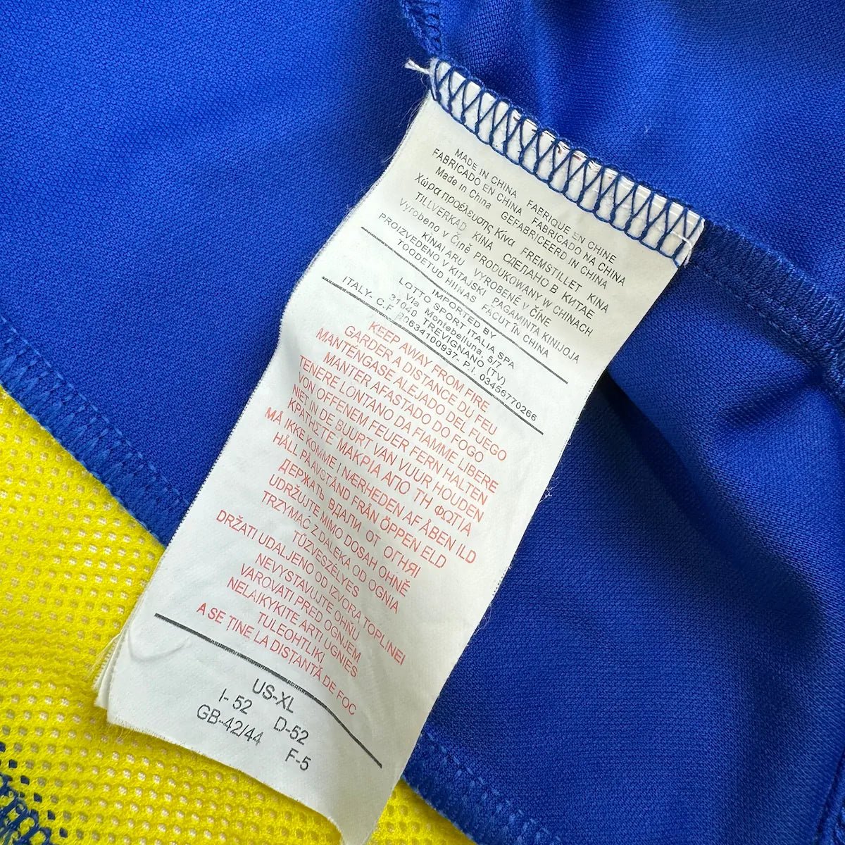 2006/07 Ukraine Extérieur (XL) - Iconic Football Shop