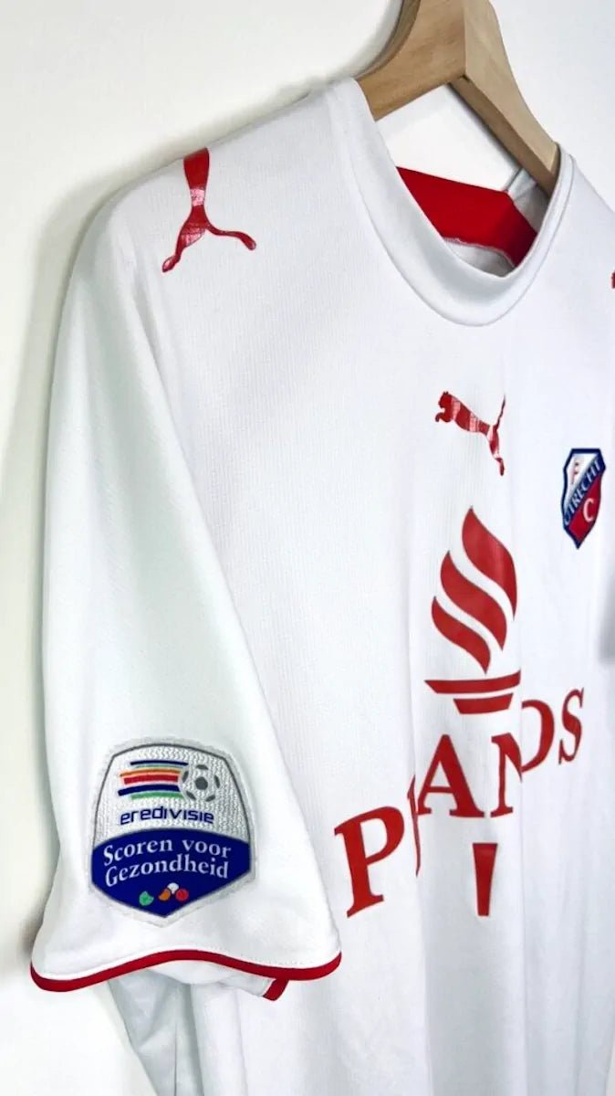 2006/07 Utrecht Extérieur - Rossini 19 *PRÉPARÉ/PORTÉ* (XL) - Iconic Football Shop