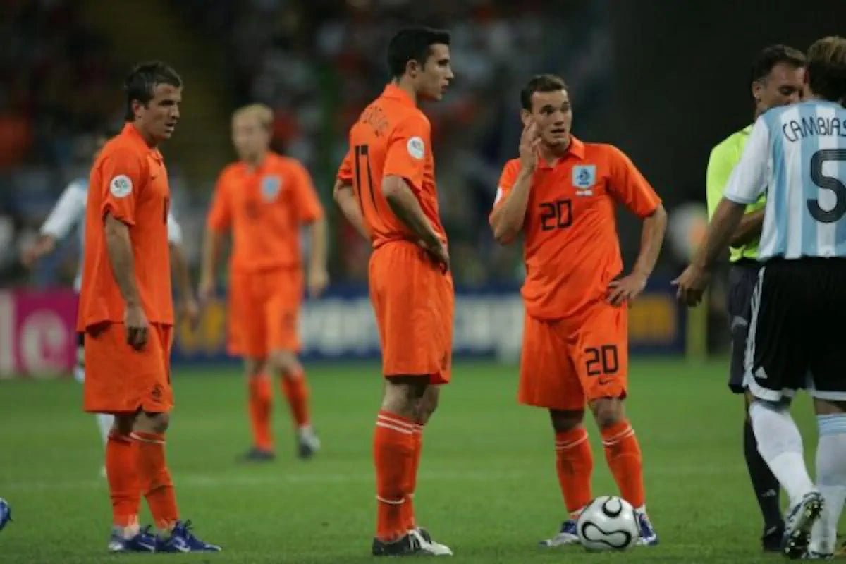 2006/08 Pays - Bas Domicile (M) - Iconic Football Shop
