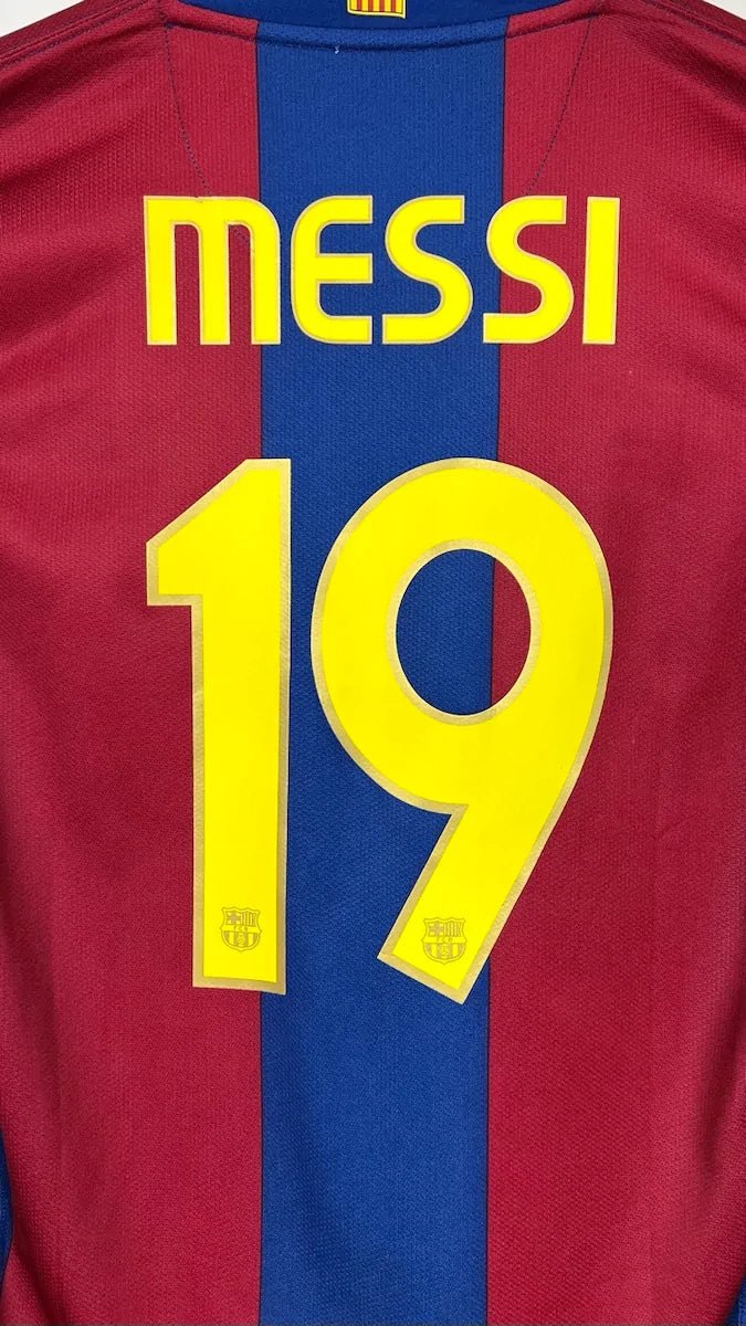 2007/08 Barcelone Domicile - Messi 19 (M) - Iconic Football Shop