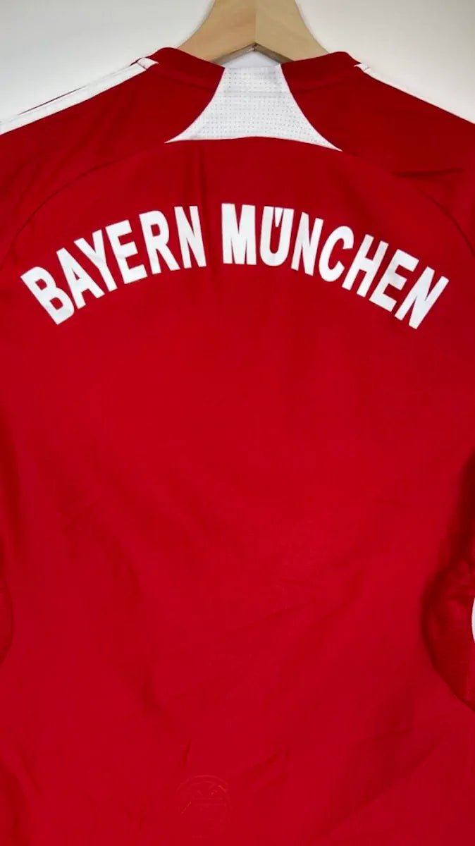 2007/08 Bayern Munich Domicile (S) - Iconic Football Shop
