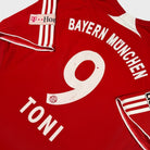 2007/08 Bayern Munich Domicile - Toni 9 (XL) - Iconic Football Shop