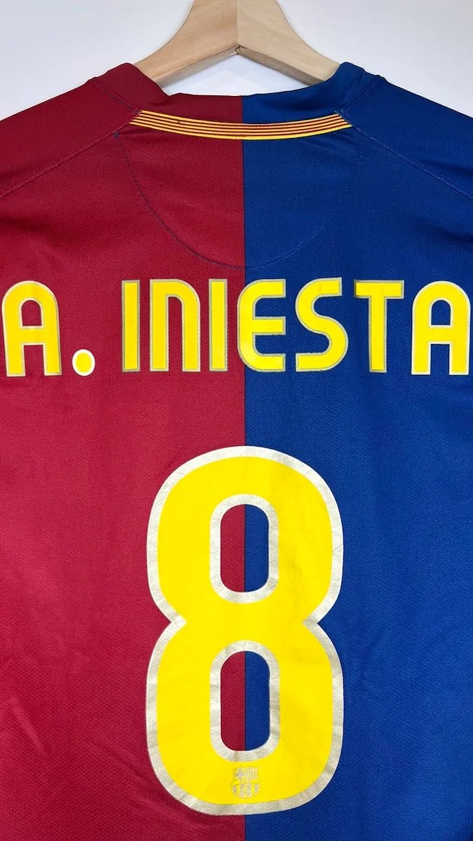 2008/09 Barcelone Domicile - A.Iniesta 8 (L) - Iconic Football Shop