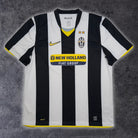 2008/09 Juventus Domicile (XL) - Iconic Football Shop