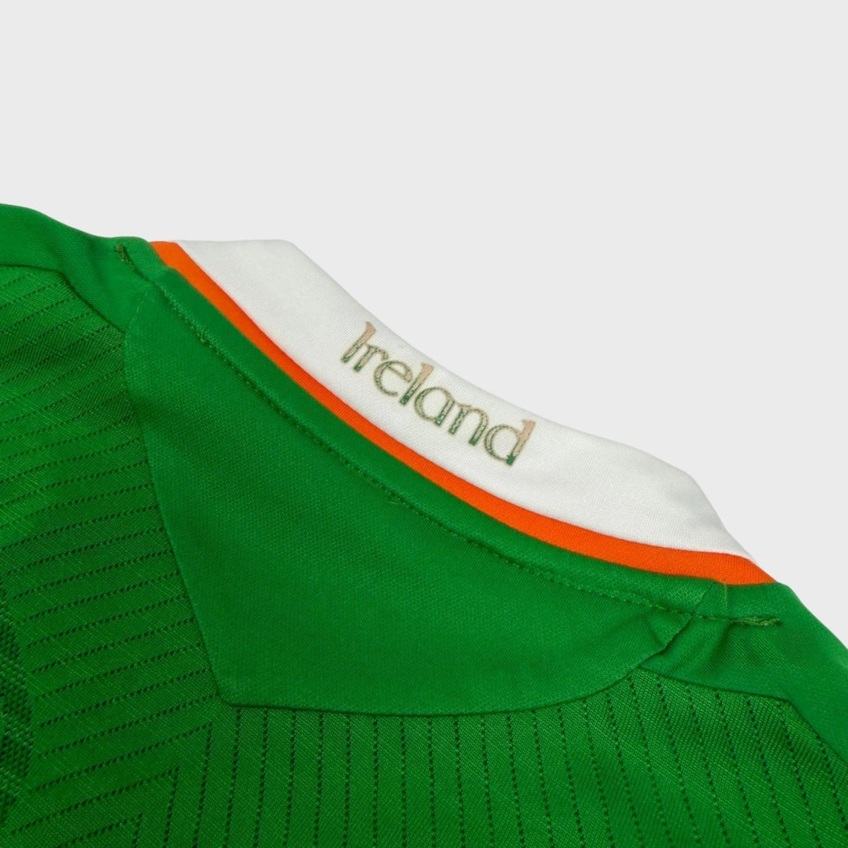 2008/10 Irlande Domicile (L) - Iconic Football Shop