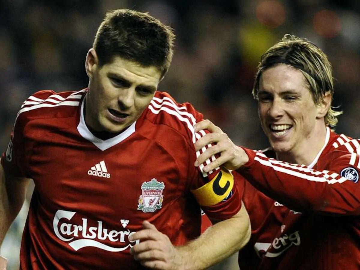 2008/10 Liverpool Domicile - Gerrard 8 (M) - Iconic Football Shop