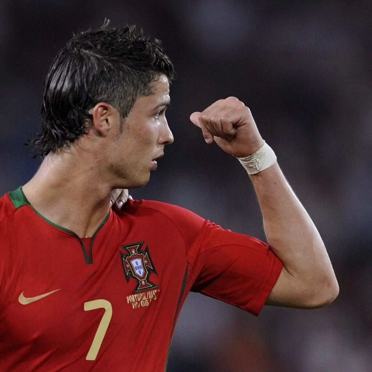 2008/10 Portugal Domicile - C.Ronaldo7 (M) - Iconic Football Shop