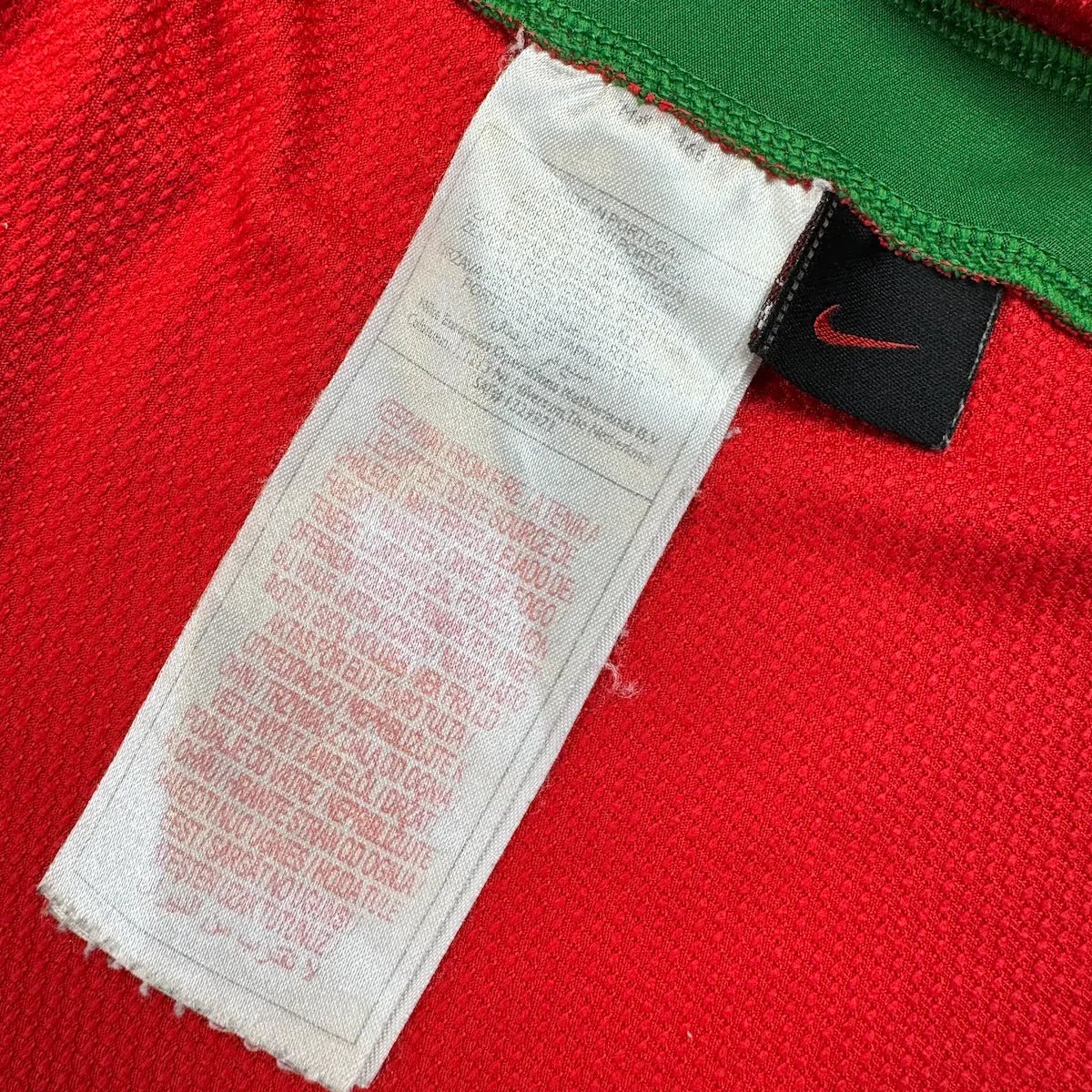 2008/10 Portugal Domicile (M) - Iconic Football Shop