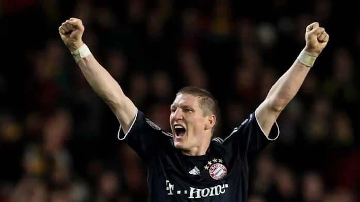2009/10 Bayern Munich Extérieur - Schweinsteiger 31 (S) - Iconic Football Shop