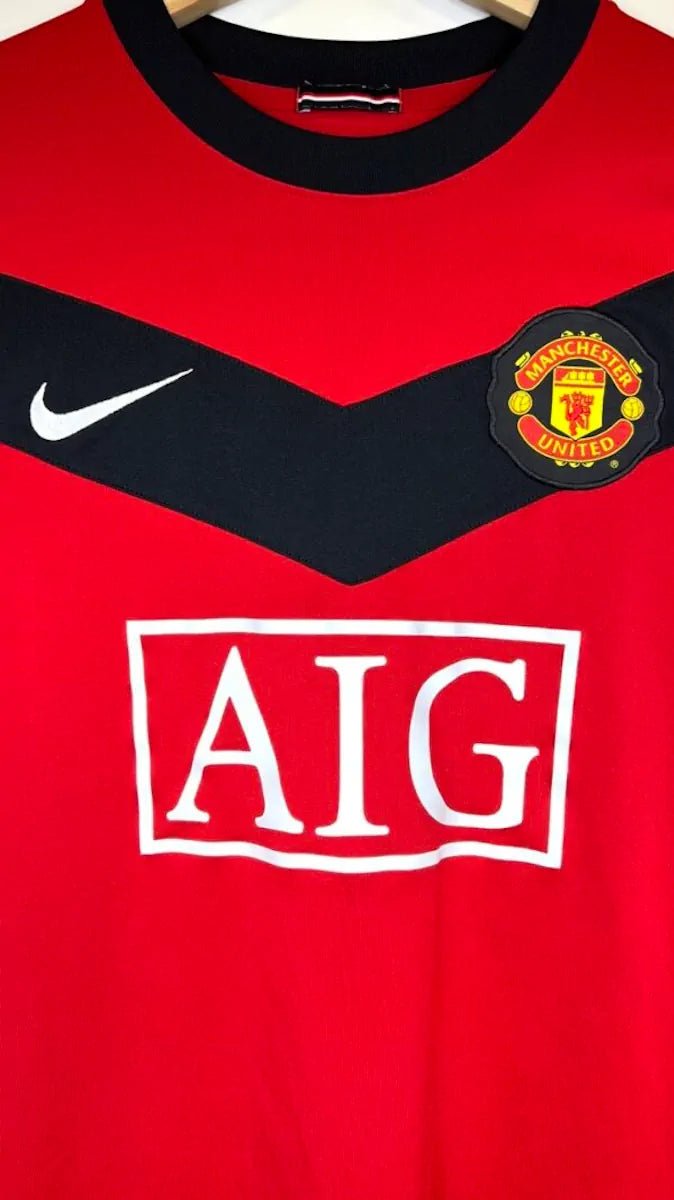 2009/10 Manchester United Domicile - Giggs 11 (M) - Iconic Football Shop