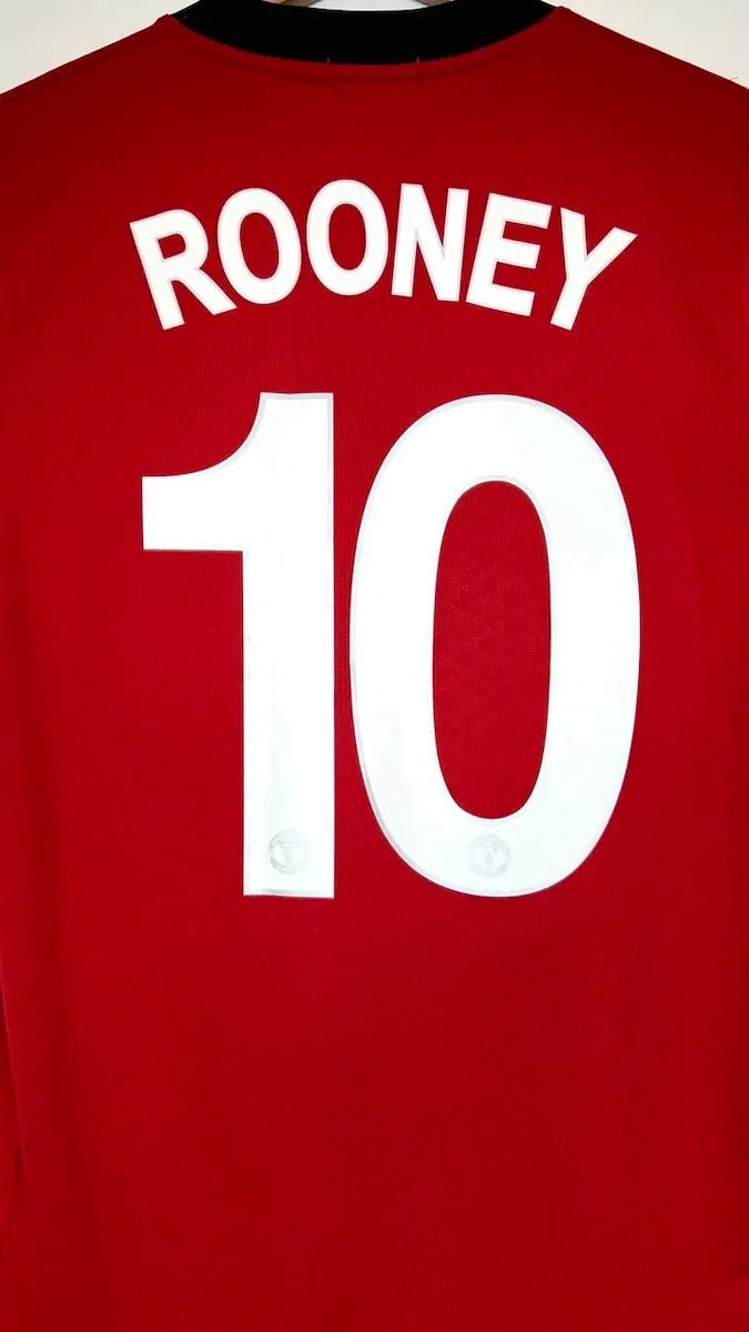 2009/10 Manchester United Domicile - Rooney 10 (S) - Iconic Football Shop