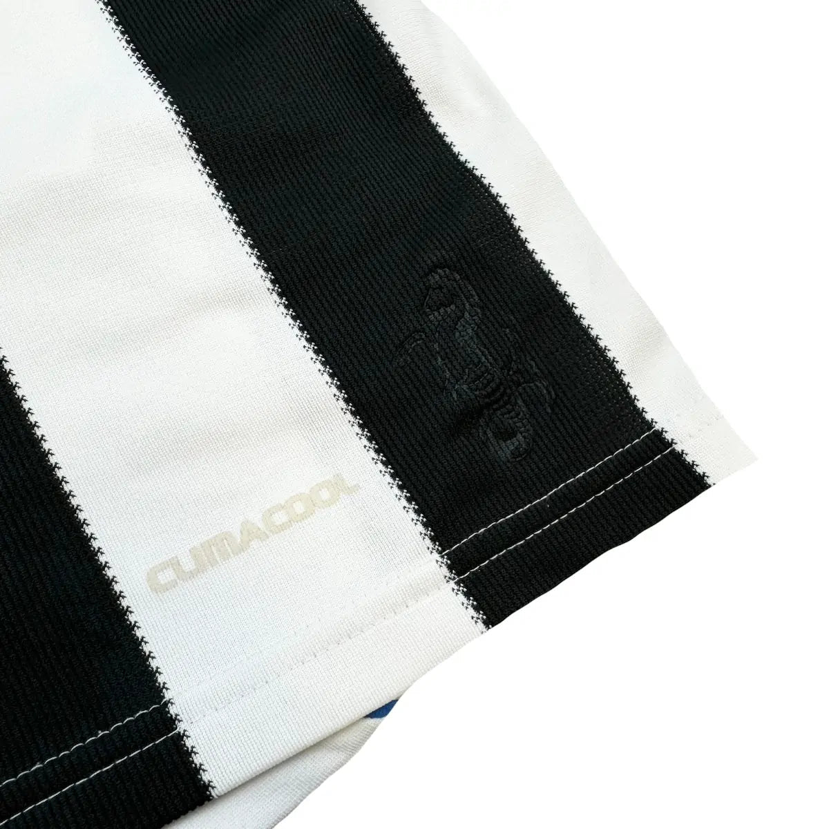 2009/10 Newcastle Domicile (L) - Iconic Football Shop