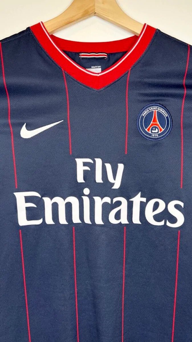 2009/10 PSG Domicile (L) - Iconic Football Shop