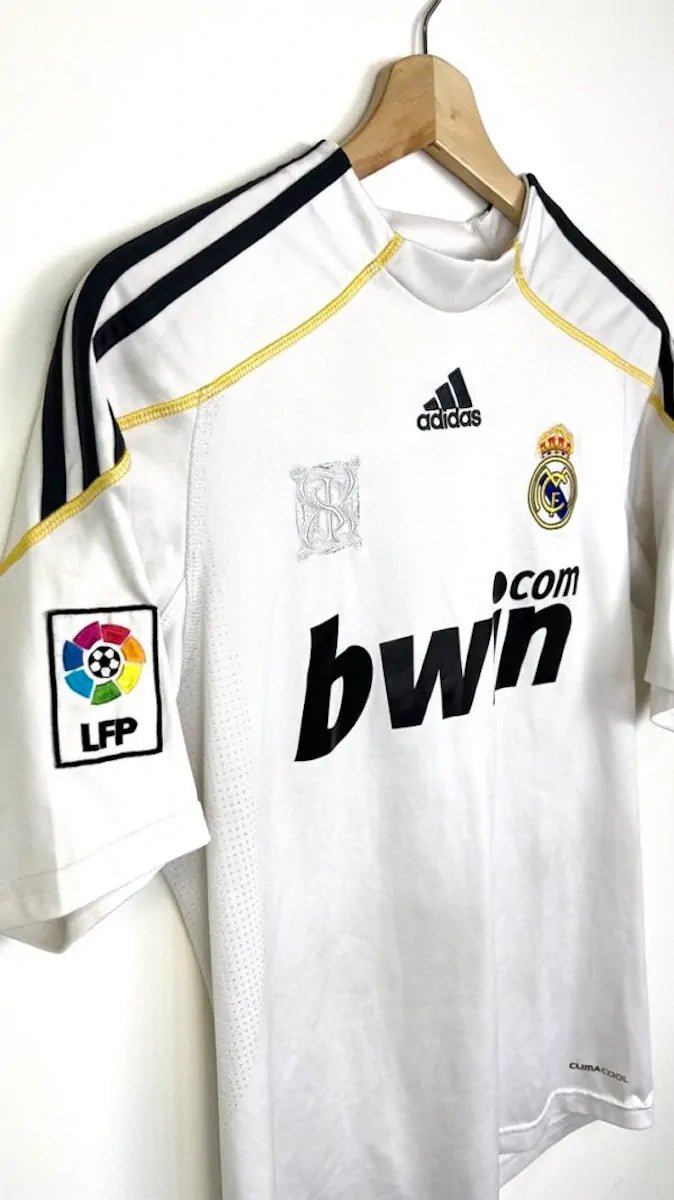 2009/10 Real Madrid Domicile - Benzema 11 (S) - Iconic Football Shop