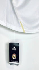 2009/10 Real Madrid Domicile (M) - Iconic Football Shop
