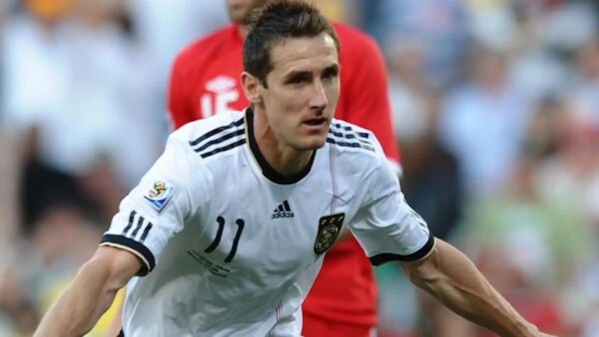 2010/11 Allemagne Domicile - Klose 11 (XL) - Iconic Football Shop