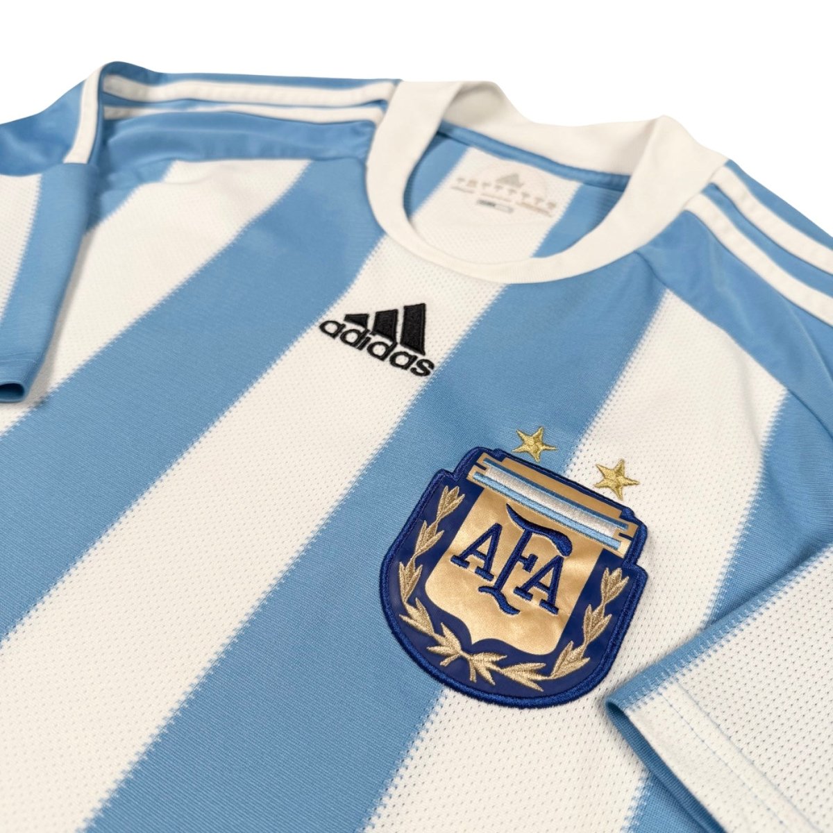 2010/11 Argentine Domicile (S) - Iconic Football Shop