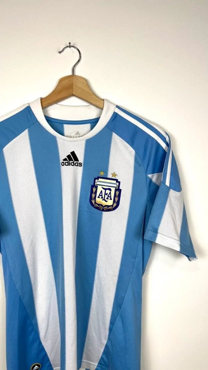 2010/11 Argentine Domicile (S) - Iconic Football Shop