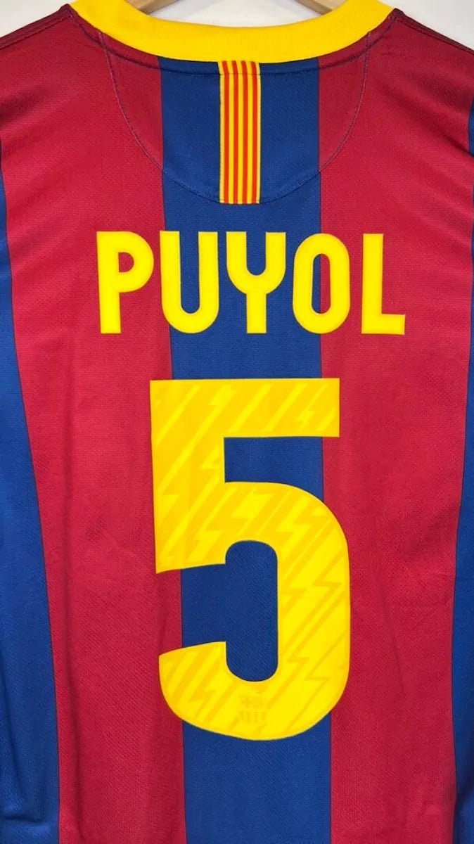 2010/11 Barcelone Domicile - Puyol 5 (M) - Iconic Football Shop