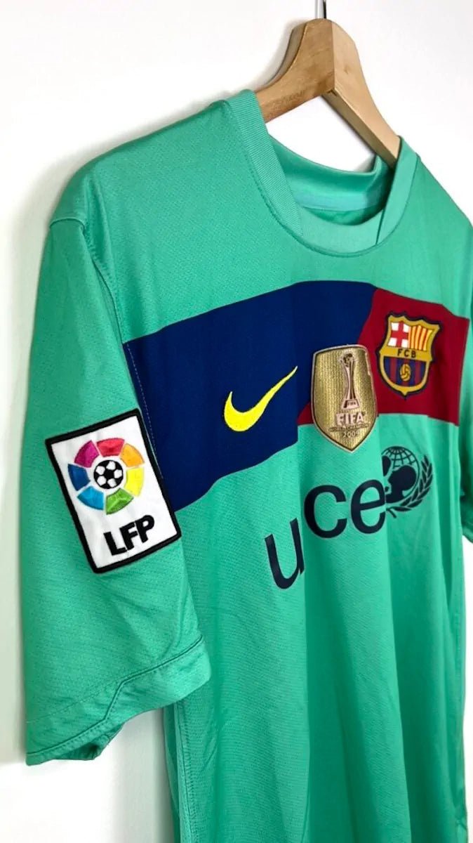 2010/11 Barcelone Extérieur - Piqué 3 (M) - Iconic Football Shop