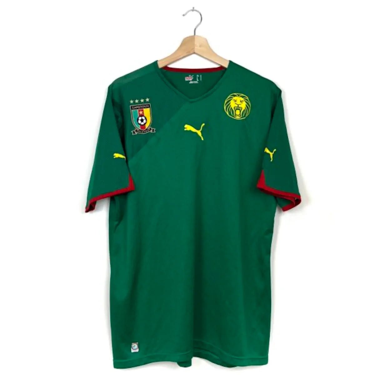 2010/11 Cameroun Domicile (L) - Iconic Football Shop