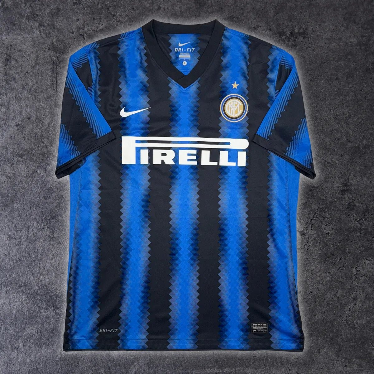2010/11 Inter Milan Domicile (L) - Iconic Football Shop