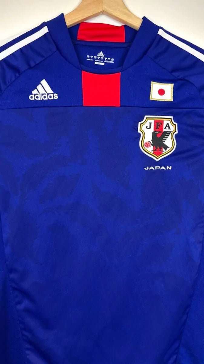 2010/11 Japon Domicile (M) - Iconic Football Shop
