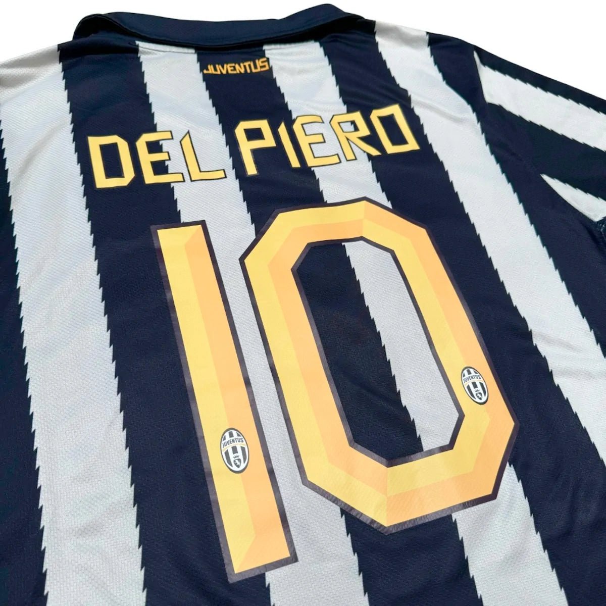 2010/11 Juventus Domicile - Del Piero 10 (L) - Iconic Football Shop