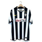 2010/11 Juventus Domicile (L) - Iconic Football Shop