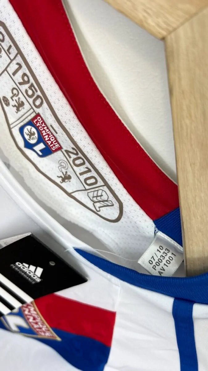 2010/11 Lyon Domicile (XL) - Iconic Football Shop