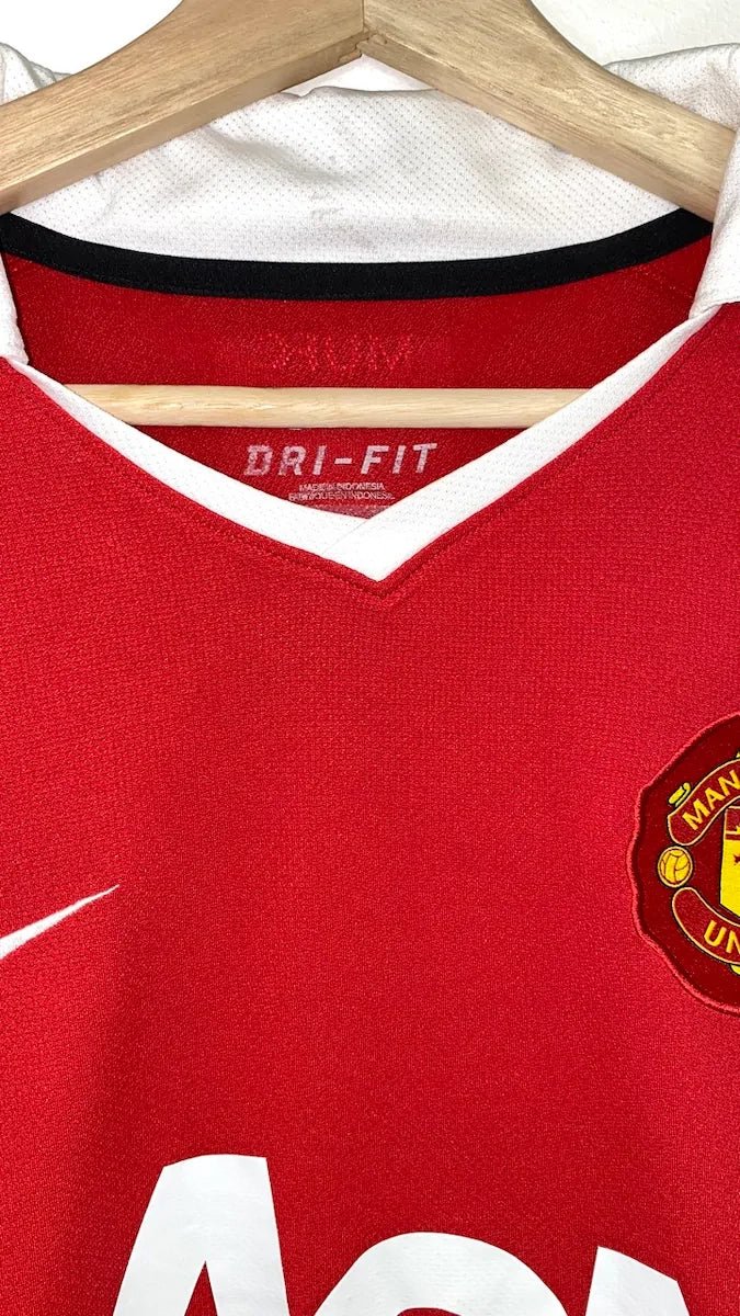 2010/11 Manchester United Domicile - Giggs 11 (L) - Iconic Football Shop